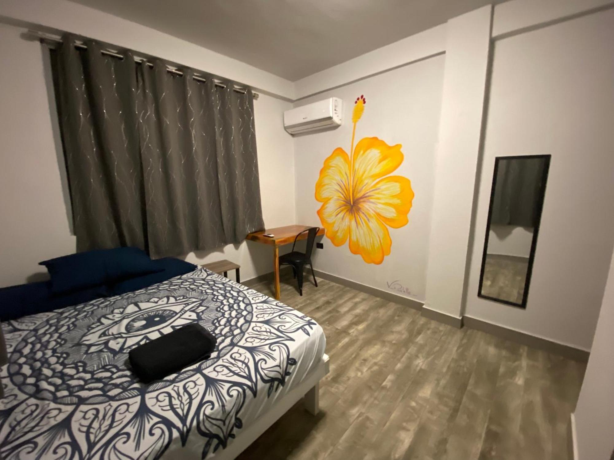 1802 At San Juan Hostel ภายนอก รูปภาพ