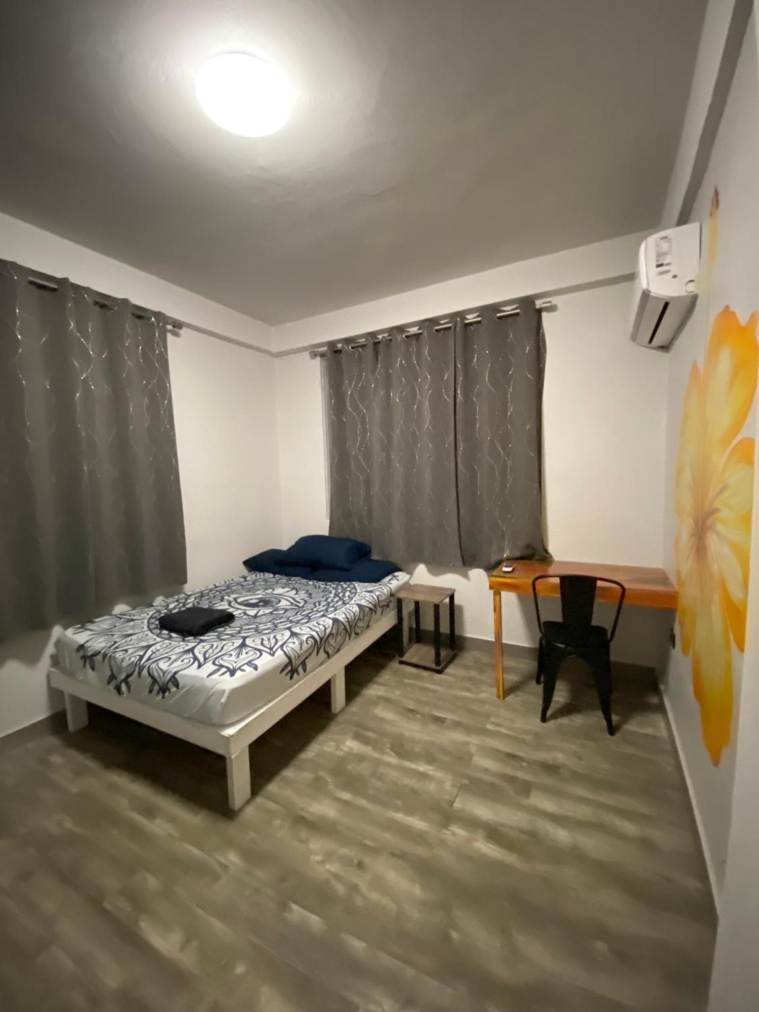 1802 At San Juan Hostel ภายนอก รูปภาพ