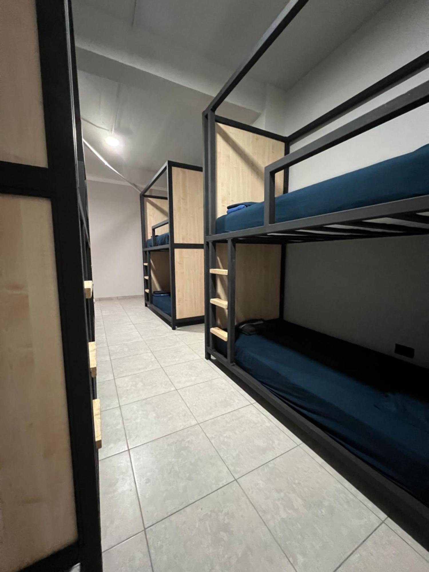 1802 At San Juan Hostel ภายนอก รูปภาพ