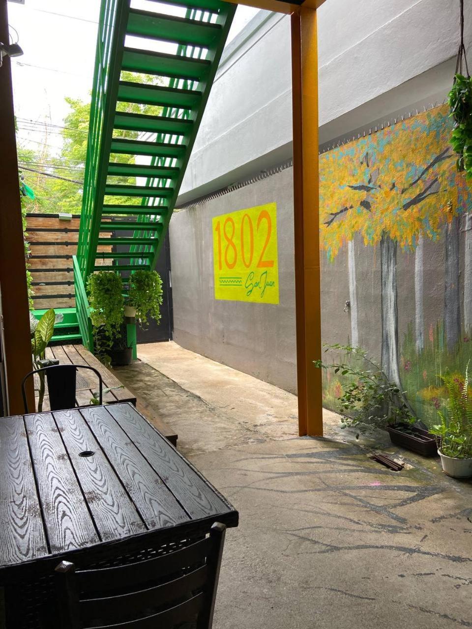 1802 At San Juan Hostel ภายนอก รูปภาพ
